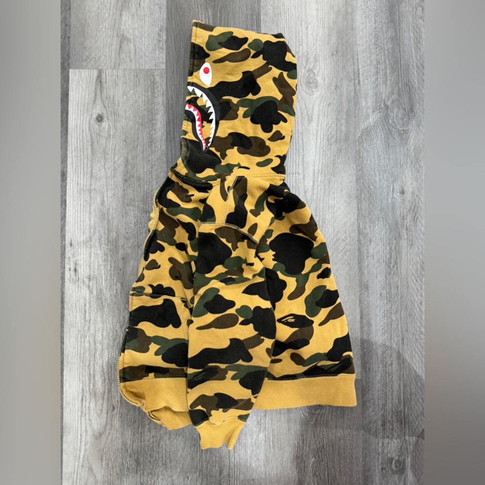 Kids BAPE hoodie 
Lightly used